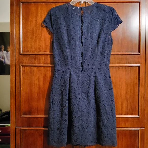 NWT!  H&M Blue  Lace Floral Embroidered Cap Sleeve Fit & Flare Round Neck Size 6 - Picture 6 of 9